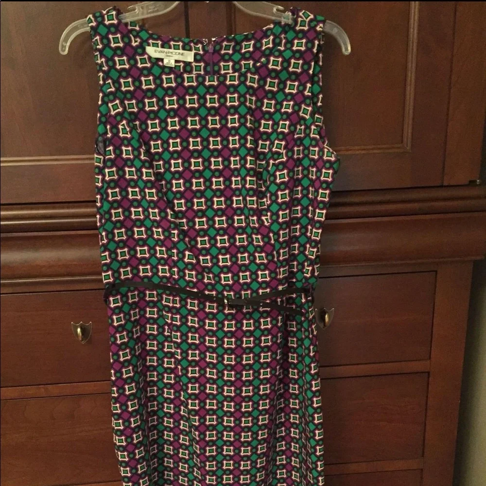 Dress - Picture 1 of 4